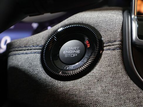 Used 2023 Jeep Compass Latitude w/ Convenience Group image 27