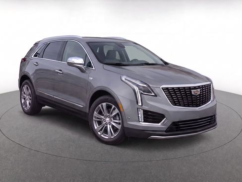 Certified 2024 Cadillac XT5 Premium Luxury w/ Technology Package AWD/4WD image 2