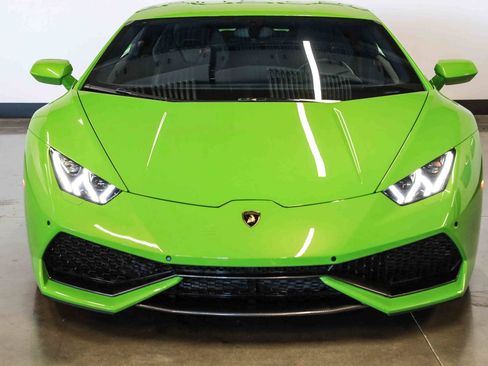 Used 2015 Lamborghini Huracan LP 610-4 AWD/4WD image 4