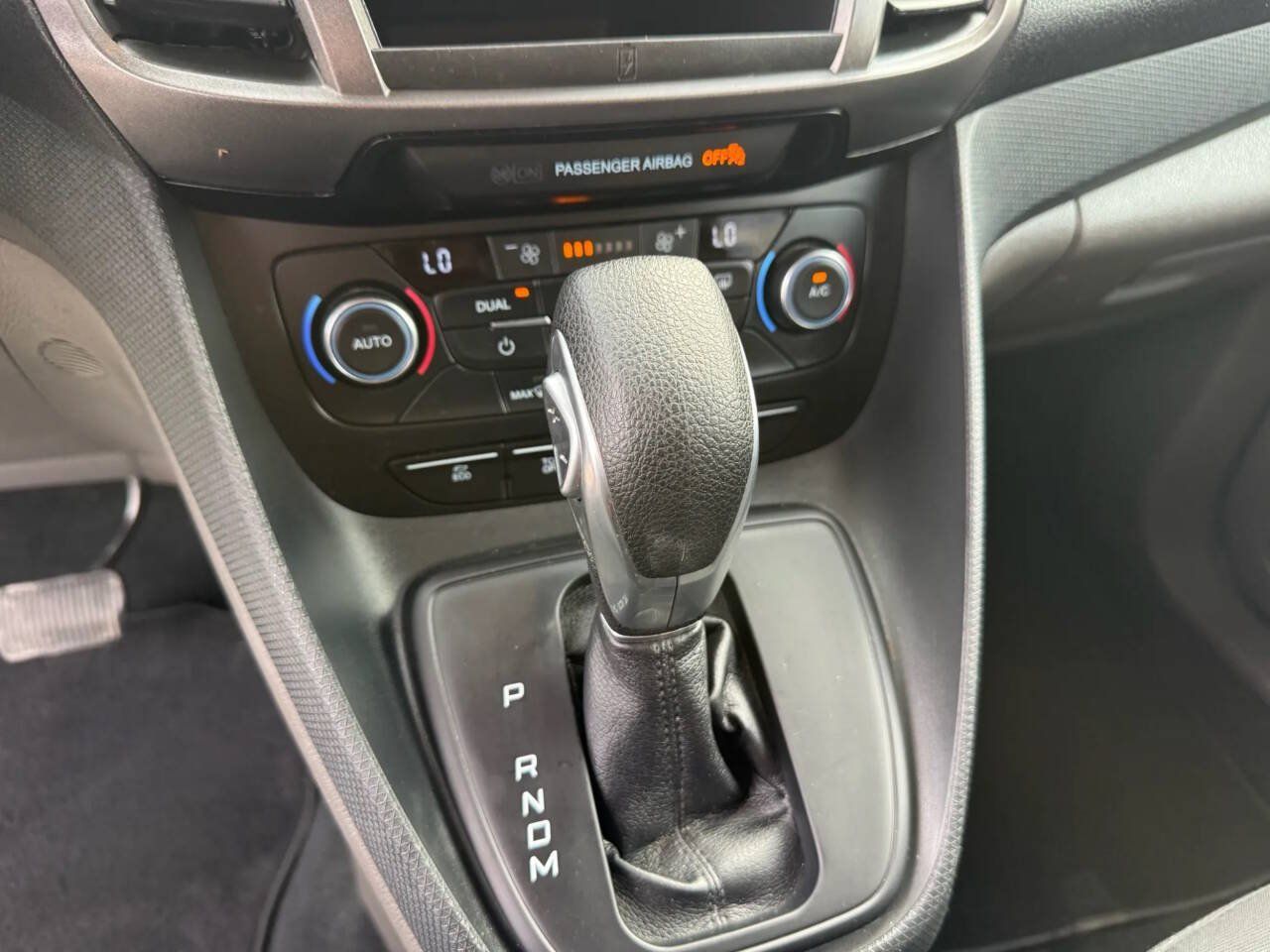 Used 2020 Ford Transit Connect XLT FWD image 15