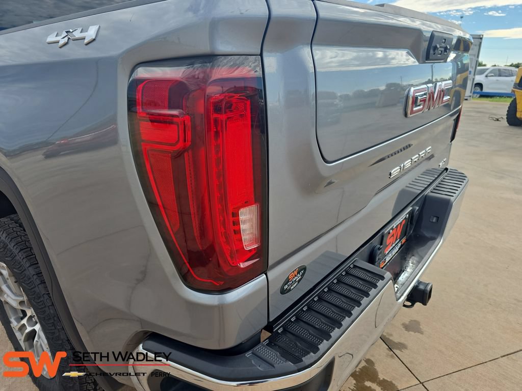 Used 2025 GMC Sierra 1500 SLT AWD/4WD image 35