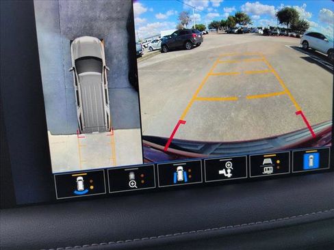 Used 2023 Chevrolet Tahoe Z71 w/ Luxury Package image 13