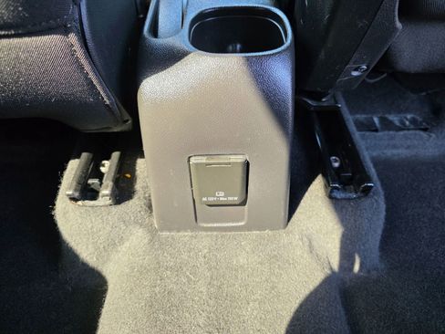 Used 2020 Chevrolet Trax LT image 19