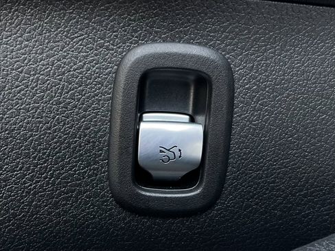 Used 2023 Mercedes-Benz C 43 AMG 4MATIC Sedan image 74