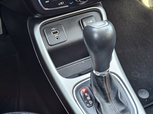 Used 2019 Jeep Compass Latitude w/ Popular Equipment Group image 15