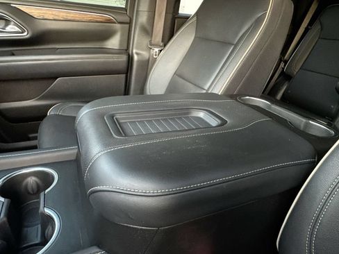 Used 2023 Chevrolet Tahoe Premier AWD/4WD image 24