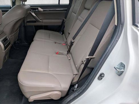 Used 2021 Lexus GX 460 Premium w/ Premium Package image 18