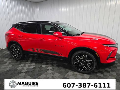 Used 2023 Chevrolet Blazer RS w/ Enhanced Convenience Package AWD/4WD image 4