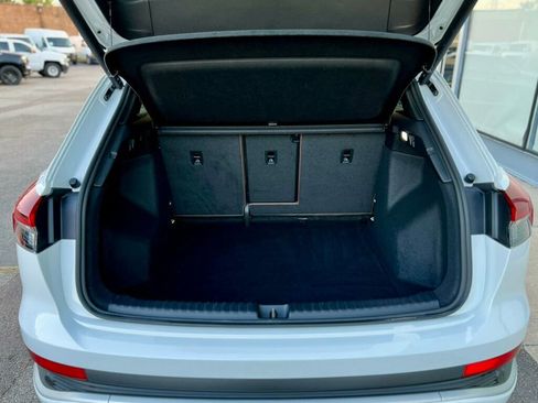 Used 2024 Audi Q4 e-tron Premium image 7