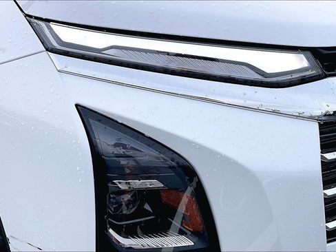 Used 2025 Chevrolet Equinox LT image 25