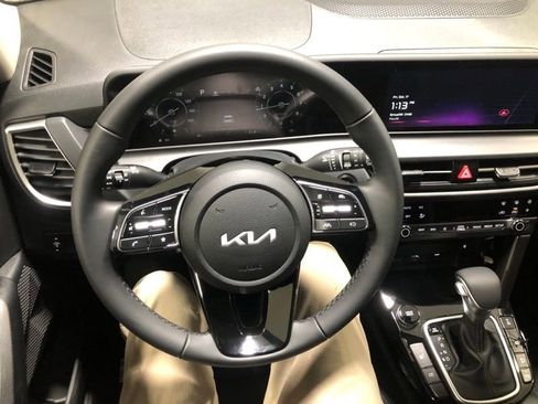 New 2026 Kia Seltos EX AWD/4WD image 25