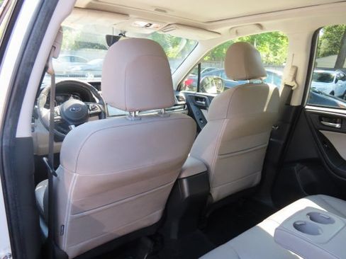 Used 2017 Subaru Forester 2.5i Limited AWD/4WD image 16