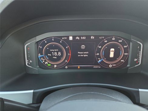 Certified 2023 Volkswagen Atlas SEL image 19