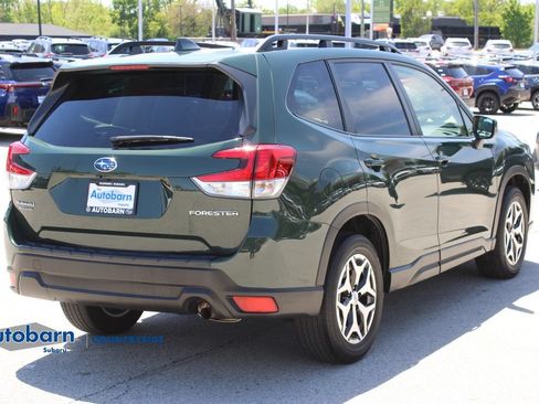 Used 2023 Subaru Forester Premium AWD/4WD image 5
