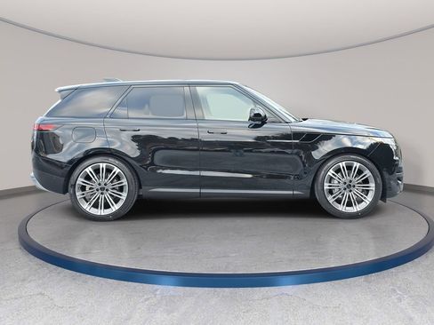 New 2026 Land Rover Range Rover Sport SE image 4