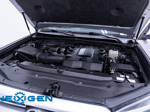 Used 2021 Toyota 4Runner SR5 Premium image 50