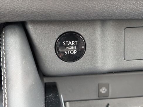 New 2026 Nissan Rogue Platinum AWD/4WD image 25