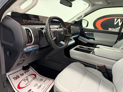 New 2026 Ford Expedition Platinum image 14