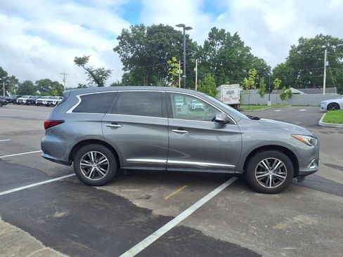 Used 2019 INFINITI QX60 Pure AWD/4WD image 2