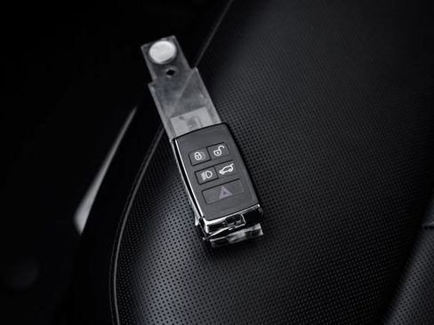 New 2026 Land Rover Range Rover SE AWD/4WD image 73