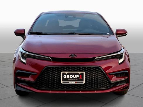 Used 2025 Toyota Corolla SE image 3