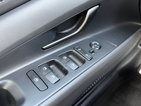 New 2026 Hyundai Elantra SEL FWD image 20