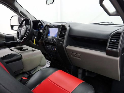 Used 2022 Ford F250 XL w/ STX Appearance Package AWD/4WD image 15