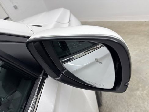 New 2025 Honda Pilot Touring image 10