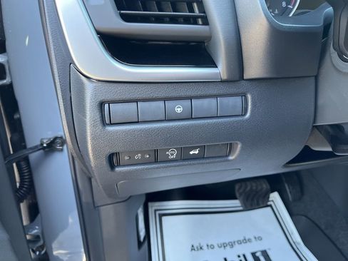 New 2026 Nissan Rogue SV AWD/4WD image 30