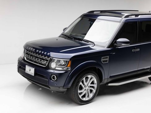 Used 2016 Land Rover LR4 HSE AWD/4WD image 25