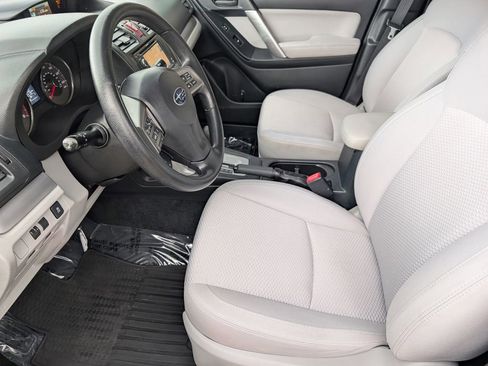 Used 2015 Subaru Forester 2.5i Premium AWD/4WD image 14
