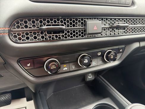 Certified 2023 Honda HR-V Sport image 30