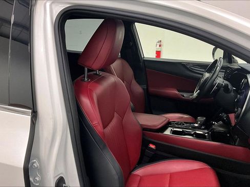 Used 2025 Lexus NX 250 FWD w/ Premium Package image 7