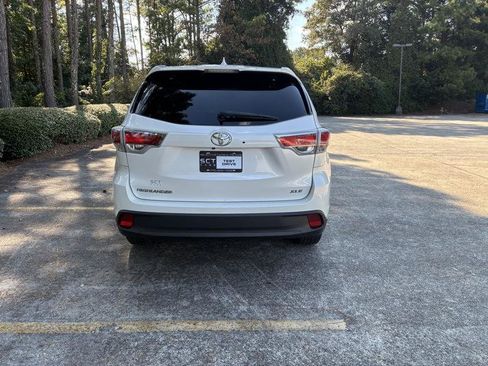 Used 2016 Toyota Highlander XLE FWD image 8