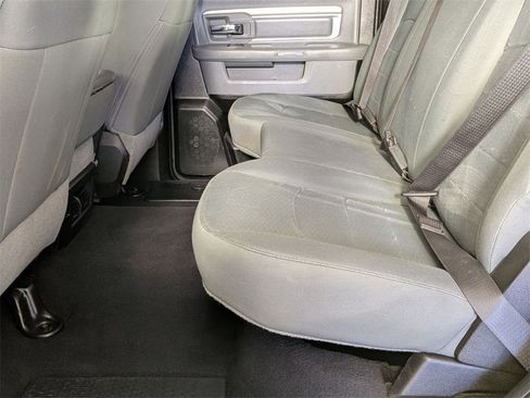 Used 2020 RAM 1500 Classic SLT image 22