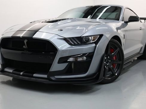 Used 2022 Ford Mustang Shelby GT500 w/ Carbon Fiber Track Pack image 57