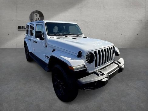 Used 2021 Jeep Wrangler Unlimited Sahara image 3