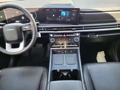 Used 2024 Hyundai Santa Fe Limited FWD image 15