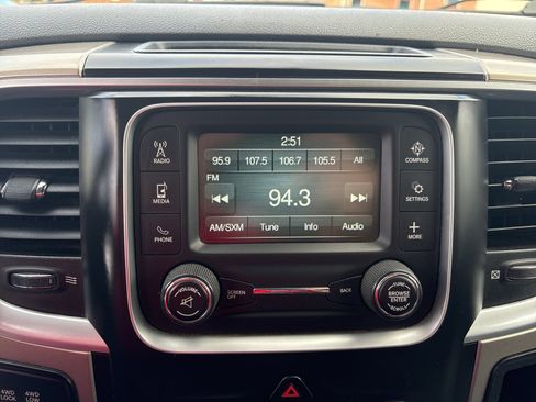 Used 2014 RAM 2500 SLT image 23