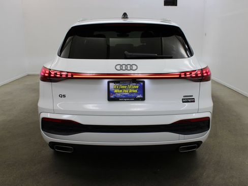 Used 2025 Audi Q5 Premium Plus AWD/4WD image 4
