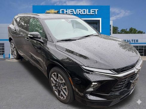 Used 2023 Chevrolet Blazer RS w/ Driver Confidence II Package AWD/4WD image 4