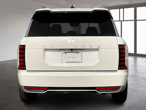 New 2026 Hyundai Palisade Calligraphy FWD image 4