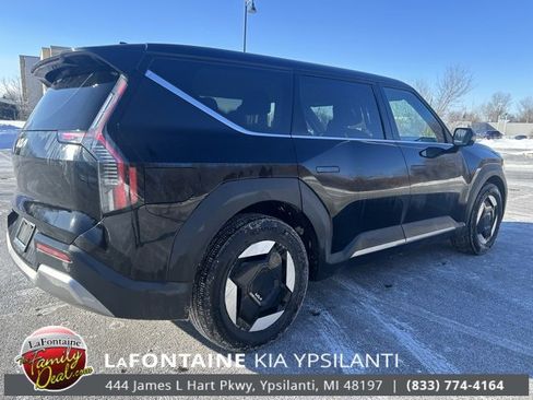 Certified 2024 Kia EV9 Light image 5