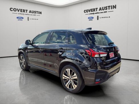 Used 2023 Mitsubishi Outlander Sport SE AWD/4WD image 3