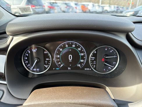 Used 2017 Buick LaCrosse Preferred image 17