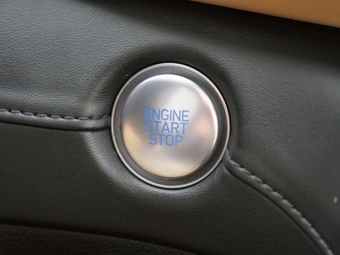 Certified 2023 Hyundai Santa Fe Calligraphy image 31