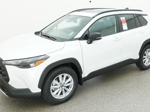 New 2026 Toyota Corolla Cross LE image 1