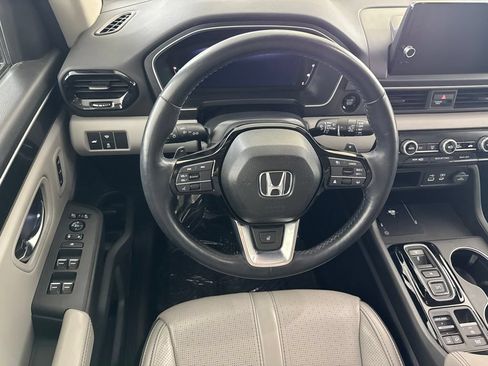 Certified 2025 Honda Pilot Elite image 25