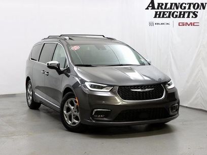 Used 2023 Chrysler Pacifica Limited