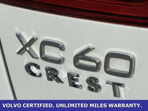 Certified 2022 Volvo XC60 T8 R-Design w/ Advanced Package image 10